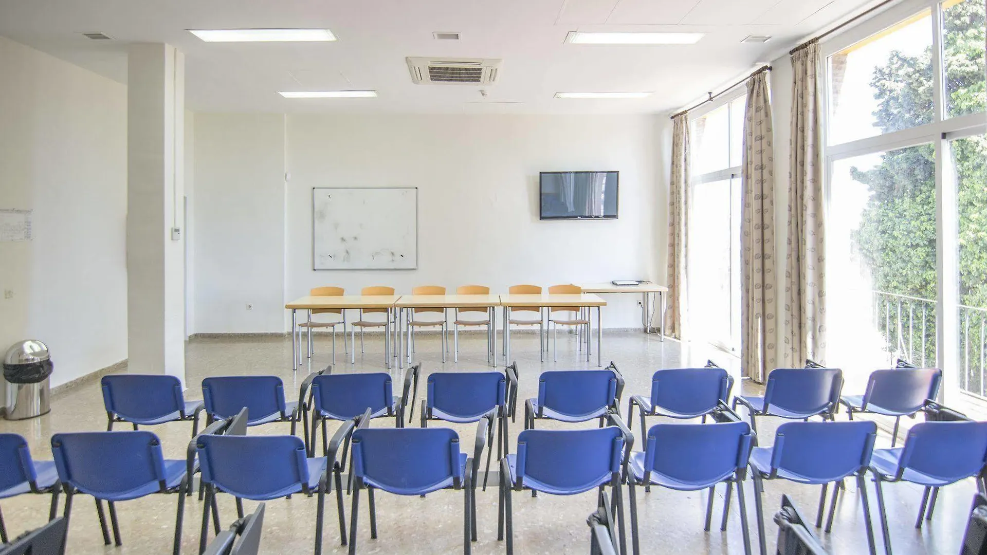 ** Hotel Marbella Inturjoven Youth Hostel Spain