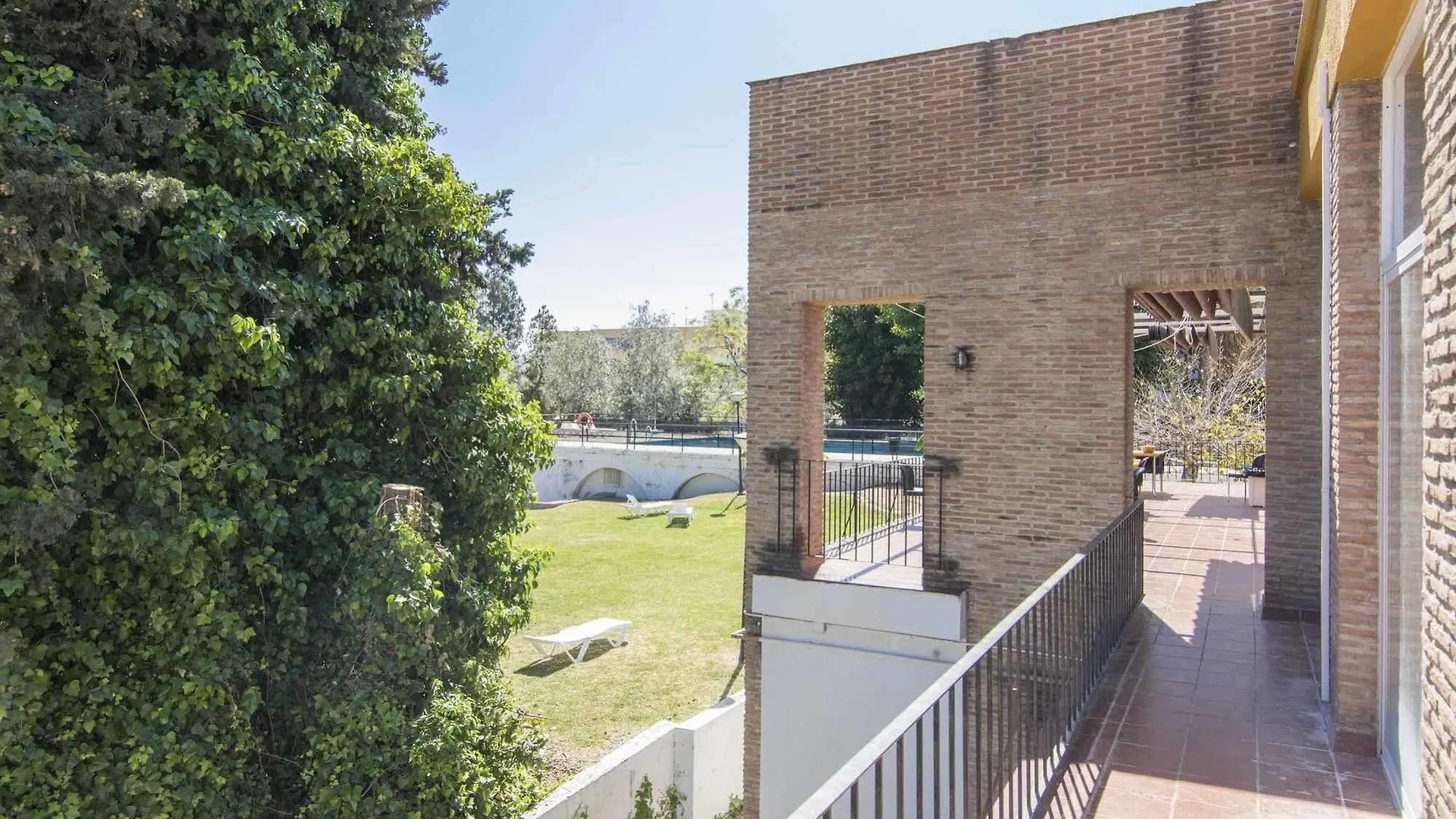 Marbella Inturjoven Youth Hostel 酒店